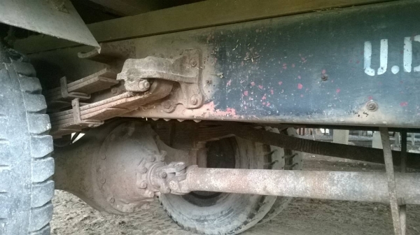 ขาย 6 ล้อใหญ่ FTR มือเดียวออกห้าง ยาว 6 เมตร  เครื่อง 4BD1 165 แรงม้า คัสซีเต็มตลอดเส้น พาวเวอร์ เบรคลมดัน เก๋งบางเดิมไม่เคยทำสี ทะเบียนพร้อมโอน