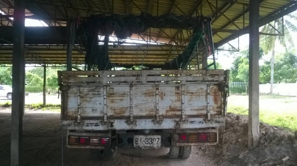 ขาย 6 ล้อใหญ่ FTR มือเดียวออกห้าง ยาว 6 เมตร  เครื่อง 4BD1 165 แรงม้า คัสซีเต็มตลอดเส้น พาวเวอร์ เบรคลมดัน เก๋งบางเดิมไม่เคยทำสี ทะเบียนพร้อมโอน