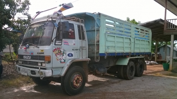 ขาย 10 ล้อ Rocky เพลาเดียวดั้ม ช่วงล่างจัมโบ้ เครื่อง 6BG1 175 แรงม้า ยางเต็มทั้ง 10 เส้น  เพาวเวอร์ เบรคทิฟฟี่ ทะเบียนพร้อมโอนครับ