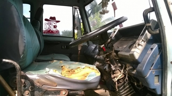 ขาย 10 ล้อ Rocky เพลาเดียวดั้ม ช่วงล่างจัมโบ้ เครื่อง 6BG1 175 แรงม้า ยางเต็มทั้ง 10 เส้น  เพาวเวอร์ เบรคทิฟฟี่ ทะเบียนพร้อมโอนครับ