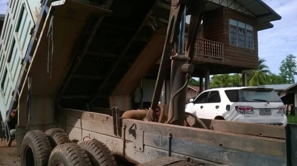 ขาย 10 ล้อ Rocky เพลาเดียวดั้ม ช่วงล่างจัมโบ้ เครื่อง 6BG1 175 แรงม้า ยางเต็มทั้ง 10 เส้น  เพาวเวอร์ เบรคทิฟฟี่ ทะเบียนพร้อมโอนครับ