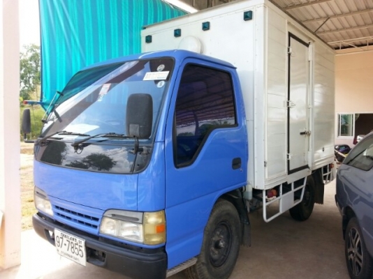 ขายISUZU NKR 88แรง ปี47ห้างแท้ ตู้บรรทุก เครื่องดี แคชซีสวย ยางดี ภายในสวย แอร์เย็น เอกสารพร้อมโอน