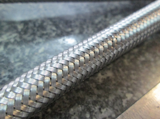 สายถักน้ำมัน