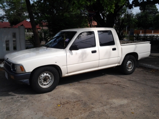 ไมตี้เอ็กซ์4ประตู เครื่องดีเซลเดิมๆครับ ไมตี้เอ็กซ์4ประตู เครื่องดีเซลเดิมๆครับ