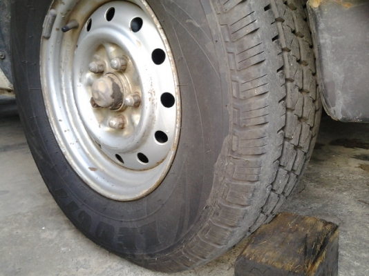 ไมตี้เอ็กซ์4ประตู เครื่องดีเซลเดิมๆครับ ไมตี้เอ็กซ์4ประตู เครื่องดีเซลเดิมๆครับ