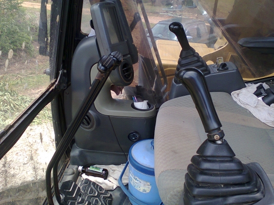 รถแบคโฮ CAT 320D