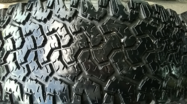 ขายยาง BF 265 70 16 ชุดละ 6500