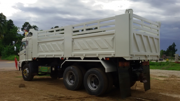 ขายฮีโน่ เมก้า260แรงม้า ปี48 กระบะต่อใหม่ ใช้งานน้อยมากๆ