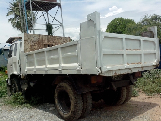 ขายรถบรรทุกหกล้อดั้มอีซูซูร็อคกี้FSR เครื่อง 6BG-1แน่นมากๆๆดั้มยิงหลัง 8 ตัน รถห้างแท้