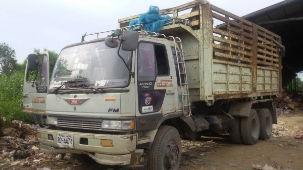 HINO-3H-ดั้ม2เพลา.เครื่องHO7Dครัชซีสวย.ราคา-850,000-บ..นรินทร์ชลบุรีมัดจำแล้วครับ.. HINO-3H-ดั้ม2เพลา.เครื่องHO7Dครัชซีสวย.ราคา-850,000-บ..นรินทร์ชลบุรีมัดจำแล้วครับ..