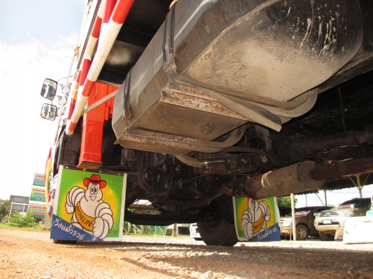 รถ10ล้อ เพลาเดียว ติดเครน3ตัน