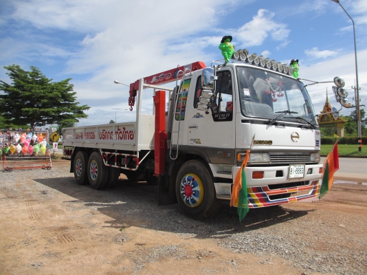 รถ10ล้อ เพลาเดียว ติดเครน3ตัน รถ10ล้อ เพลาเดียว ติดเครน3ตัน