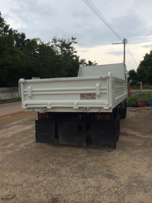 รถดั้มหกล้อ ฮีโน่ ยูโรทู สามมิตรมอร์เตอร์ ปี 2548 สวยๆ มือเดียว เดิมห้าง ครับ รถดั้มหกล้อ ฮีโน่ ยูโรทู สามมิตรมอร์เตอร์ ปี 2548 สวยๆ มือเดียว เดิมห้าง ครับ