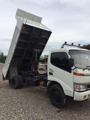 รถดั้มหกล้อ ฮีโน่ ยูโรทู สามมิตรมอร์เตอร์ ปี 2548 สวยๆ มือเดียว เดิมห้าง ครับ รถดั้มหกล้อ ฮีโน่ ยูโรทู สามมิตรมอร์เตอร์ ปี 2548 สวยๆ มือเดียว เดิมห้าง ครับ