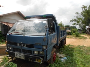 ขายดั๊ม  Isuzu  npr 115  hp