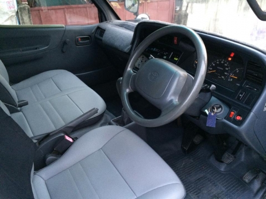 ขายหัวจรวดหลังคาสูง ปี 2005 สวยเดิมบาง ไม่เคยทำสี เบาะ4แถว พร้อมใช้