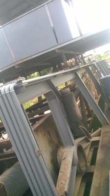 เรือดูดทราย เรือทุ่นง้ามต่ออู่ช่างนะ เครื่องนิสสัน RE 8 สูบ 500 แรง ปั้ม ดูด 10 ออก 10 ขนาดปั้ม 32 นิ้ว