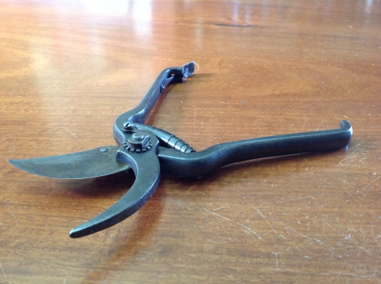 ขายกรรไกรตัดกิ่ง Vintage U.S.A. 9"