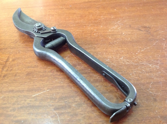 ขายกรรไกรตัดกิ่ง Vintage U.S.A. 9"