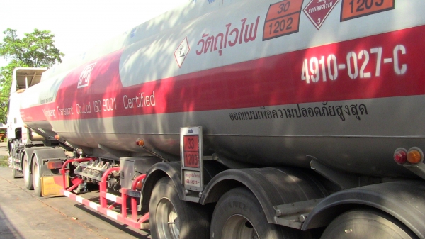 ขาย หัวลากนิสสัน 320 แรงม้า  ฮีโน่ 320 แรงม้า  แท้งค์เหล็กความจุ 40000