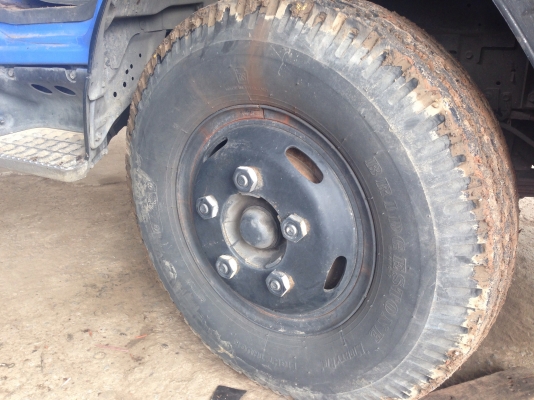 NKR6ล้อ130แรงโทโบ ปี47รถห้างแท้ ไฟทับทิม