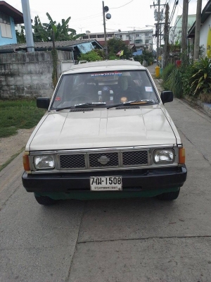 NISSAN  BIG M 2.5 VAN