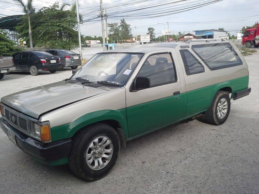 NISSAN  BIG M 2.5 VAN