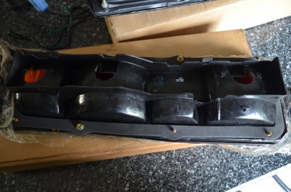 ขาย1 แถม1   ยายไฟท้าย Ke70 ข้างซ้าย ไต้หวัน 1 อัน แถมข้างขวาของไทย อีก1 อัน