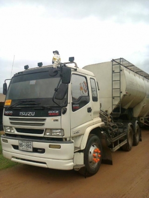 ขายรถ isuzu รุ่นหัวลาก 320 เเมคโหลด