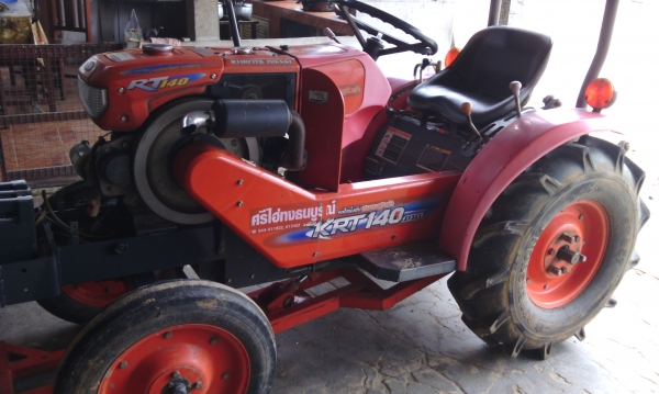 ด่วนๆๆขาย 99000 บาท  ต่อลองได้ ใช้งานน้อย 580 ชั่วโมง บริการส่งฟรีทั่วไทยครับ เข้าร่องอ้อยสบาย ประหยัดน้ำมัน สะดวกสบายครับ