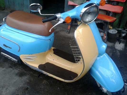 ขายรถป๊อบ mini vespa มีของแต่งเพิ่ม ตะกร้าบังลม คิ้วแต่ง สระอา เหมือนเวสป้า สนใจติดตรอ 0814492269ราคาคุยกันได้ครับ