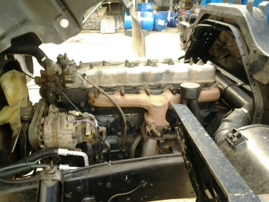 ขายดั้ม DECA 170แรง เครื่องดี แคชซีสวย กระบะดั้มมิเนียม ภายในสวย แอร์เย็น วิทยุ CD พร้อม สภาพพร้อมใช้งาน เอกสารพร้อมโอน สนใจสอบถามรายละเอียดเพิ่มเติมโทร 090-8588220คุณนะ