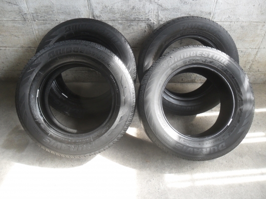 ยาง บริสโตน 215/65R16 ปี09-11 สวยๆ 4 เส้น ราคา 2000 บาท
