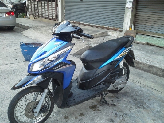 click I ปี 53 รถสวย เครื่องเดิมๆ ชุดสีสดๆ มีเล่ม เอกสารครบ click I ปี 53 รถสวย เครื่องเดิมๆ ชุดสีสดๆ มีเล่ม เอกสารครบ