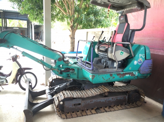 ขาย รถขุดเล็ก pc30 komatsu รุ่น7 คอนโทลนิ้ว