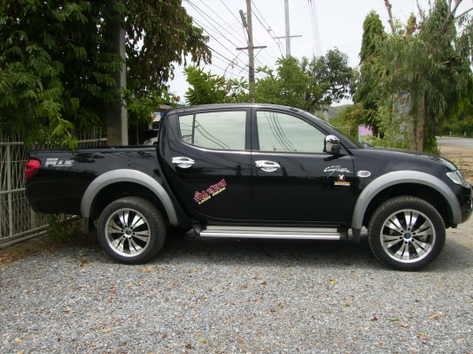 ต้องการขาย กะบะไทรทัน4ประตู ปี2011 ต้องการขาย กะบะไทรทัน4ประตู ปี2011