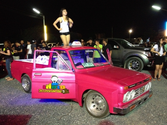 ขาย TOYOTA รุ่นRn13 พศ.2515 สภาพตามรูป รถไม่มีผุ เพิ่งทำมาไม่ได้ใช้เลย ชุดแต่งพร้อม ล้อแม็กใหม่ยางใหม่. เครื่องเสียงใหม่ ใช่ของมียี่ห้อลำโพง EXADทั้งคัน. แอมป์ saxon ปรี bluewave ช่วงล่างดีทำมาใหม่หมด เครื่องเดิมเกียร์คอ ฟิตใหม่ เครื่องเสียงชุดใหญ่. สภาพ ขาย TOYOTA รุ่นRn13 พศ.2515 สภาพตามรูป รถไม่มีผุ เพิ่งทำมาไม่ได้ใช้เลย ชุดแต่งพร้อม ล้อแม็กใหม่ยางใหม่. เครื่องเสียงใหม่ ใช่ของมียี่ห้อลำโพง EXADทั้งคัน. แอมป์ saxon ปรี bluewave ช่วงล่างดีทำมาใหม่หมด เครื่องเดิมเกียร์คอ ฟิตใหม่ เครื่องเสียงชุดใหญ่. สภาพ