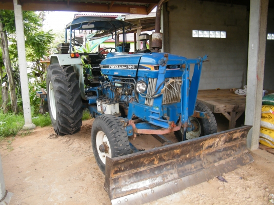 ขายด่วนรถไถฟอร์ด 6610 มีเล่ม จัดได้ ต่อรองได้ครับ ลดเหลือ 455000 ต่อรองได้ครับ เจ้าของขายเอง