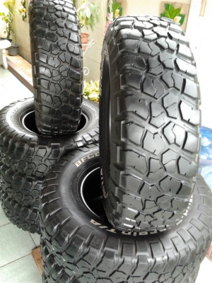 BF Mud Km2 ปี09 ขนาด 265/75/16 สภาพดี มี 2ชุด BF Mud Km2 ปี09 ขนาด 265/75/16 สภาพดี มี 2ชุด