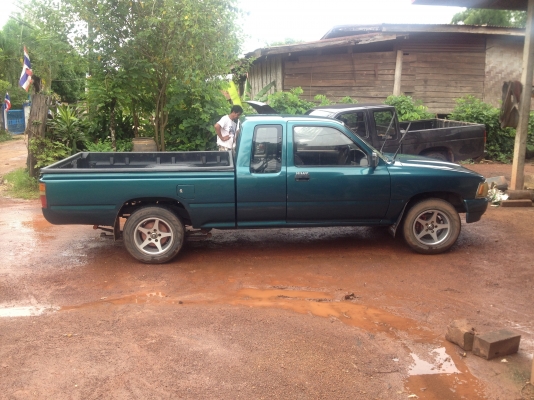 TOYOTA ไมคั้x รถบ้านสภาพดี TOYOTA ไมคั้x รถบ้านสภาพดี