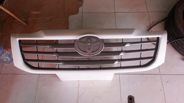 กระจังหน้าวีโก้แช้มป์ TRD