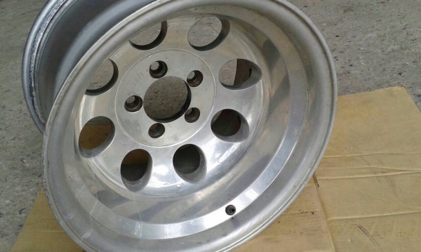 ล้อmickey thoson แท้ ใส่jeepนะครับ