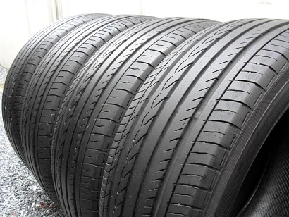 ขายยาง YOKOHAMA ADVAN dB decibel ปี5112(1ชุด) 215-60-16 ราคา 3,400