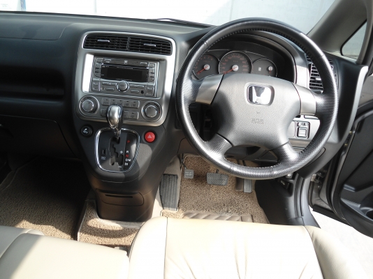 HONDA - STREAM - 2.0 i-VTEC AT ปี2005 สีเทา เกียร์อัตโนมัติ เครื่องเบนซิน 2000cc HONDA - STREAM - 2.0 i-VTEC AT ปี2005 สีเทา เกียร์อัตโนมัติ เครื่องเบนซิน 2000cc