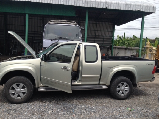 ขายรถ ISUZU DMAX (รถบ้าน)เครื่อง 2500 ขายรถ ISUZU DMAX (รถบ้าน)เครื่อง 2500