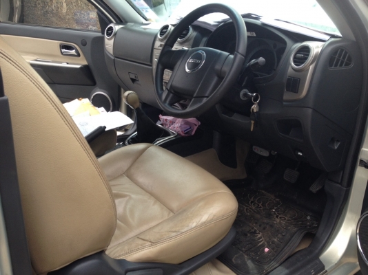 ขายรถ ISUZU DMAX (รถบ้าน)เครื่อง 2500 ขายรถ ISUZU DMAX (รถบ้าน)เครื่อง 2500