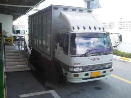 ขายรถบรรทุก 6 ล้อ Hino ตู้แห้ง 10 บานยาว 7.2 เมตร