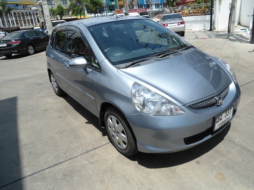 HONDA - JAZZ - i-DSI 1.5 AT ปี2008 สีเทา เกียร์อัตโนมัติ เครื่องเบนซิน 1500cc