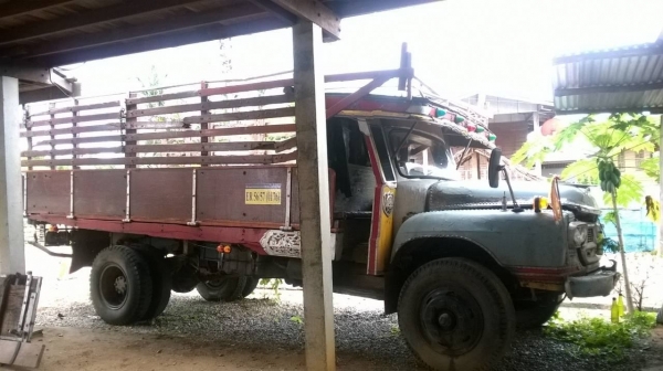 ขาย 6 ล้อหัวยาว  เครื่อง EH100 เฟืองท้ายใหญ่ คานหน้าใหญ่ สโลว์กลาง พวงมาลัยพาวเวอร์ ทะเบียนพร้อมโอน