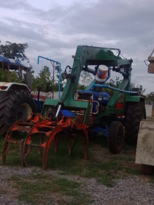 เลิกกิจการลานซื้ออ้อย ขายถูก รถคีบ2คัน